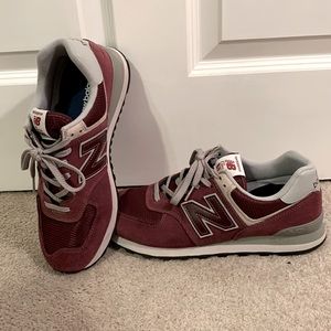 New Balance 574 maroon/burgundy